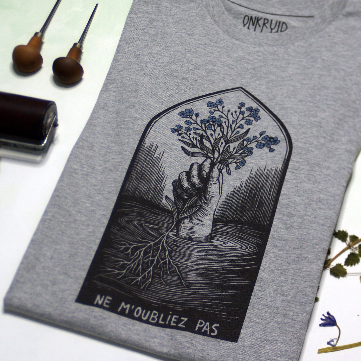 # 9 Forget-me-not /Unisex T-shirt # 9 Forget-me-not /Unisex T-shirt
