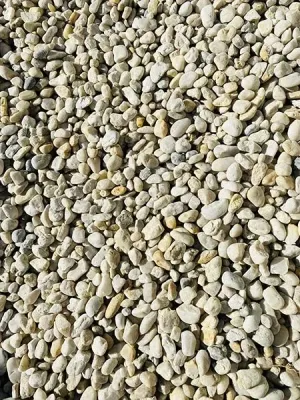 Cowra White Stones (20-40mm) (Loose tip) Cowra White Stones (20-40mm) (Loose tip)