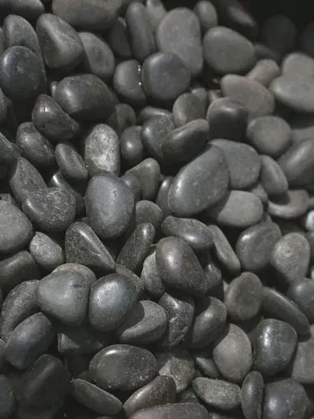 Black Polished Pebbles (20-30mm) (20kg bag)