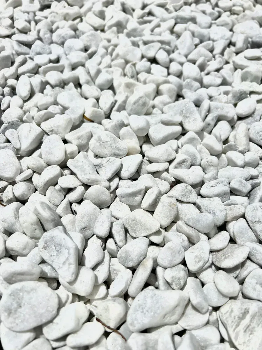 Snow White Pebble (30-50mm) (Loose tip)