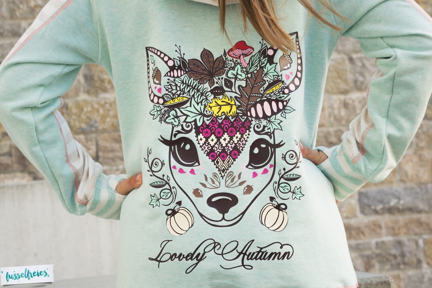 Das kleine Boho Reh im Herbst Plotterdatei DXF SVG Fusselfreies Plottervorlage Wald Hirsch Krone Gänseblümchen Natur Wild