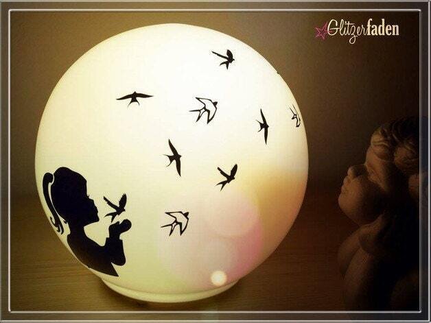 Design Schwalben Mädchen Junge Silhouetten Plotterdatei DXF SVG Cutting file Silhouette Cameo Portrait Cricut Fusselfreies