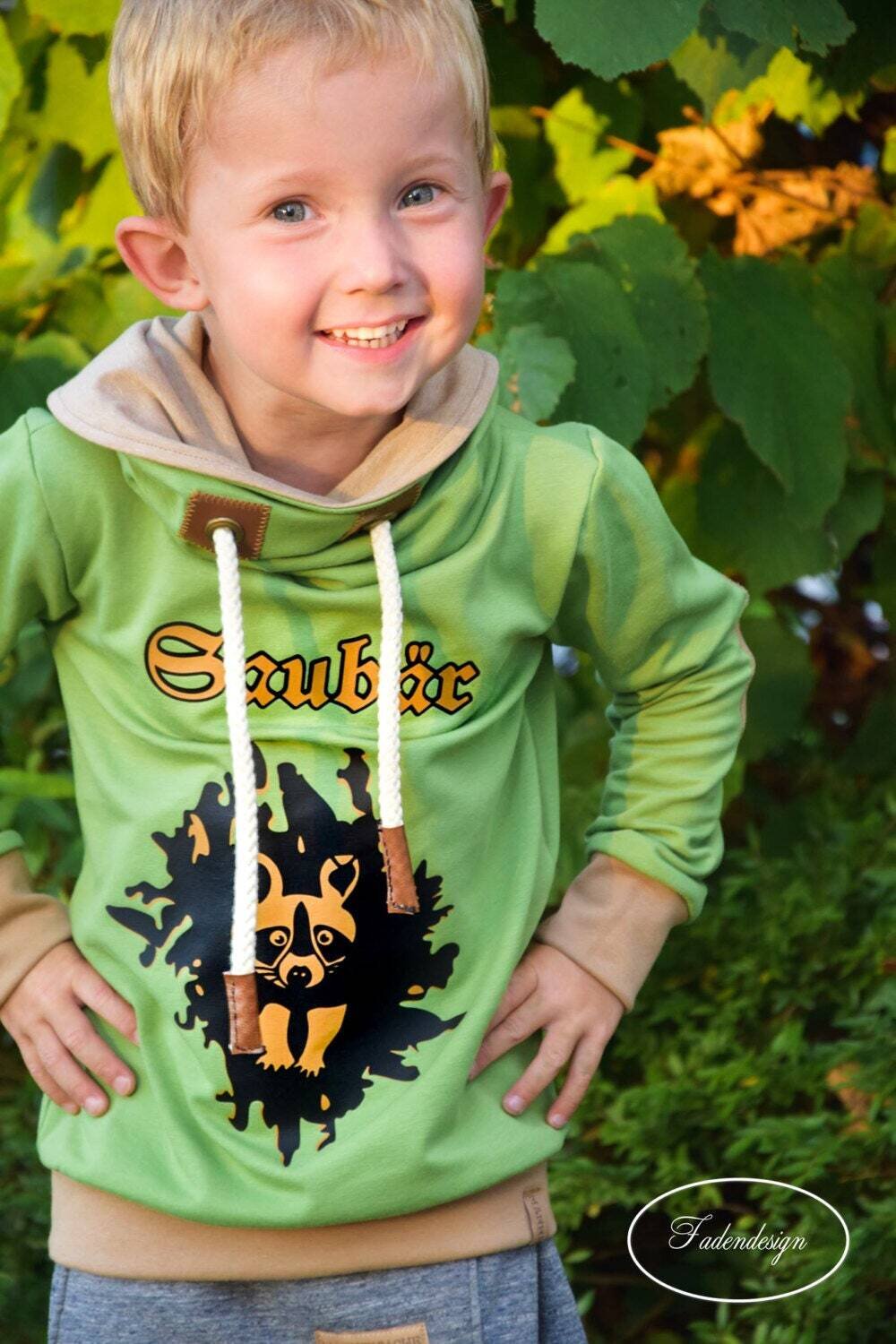 Im Wald Plotterdatei DXF SVG Fusselfreies Eichhörnchen Reh Frischling Bär Waschbär Hirsch Pilz Blätter Bäume
