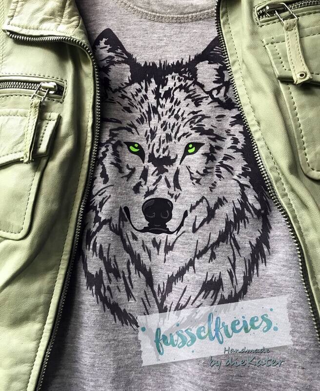 Die Wölfe - Der Winter kommt Plotterdatei DXF SVG Wolf Rudel Mond Traumfänger von Fusselfreies