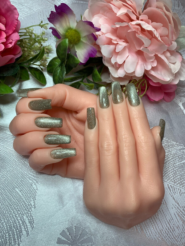 Donatella’ Nails