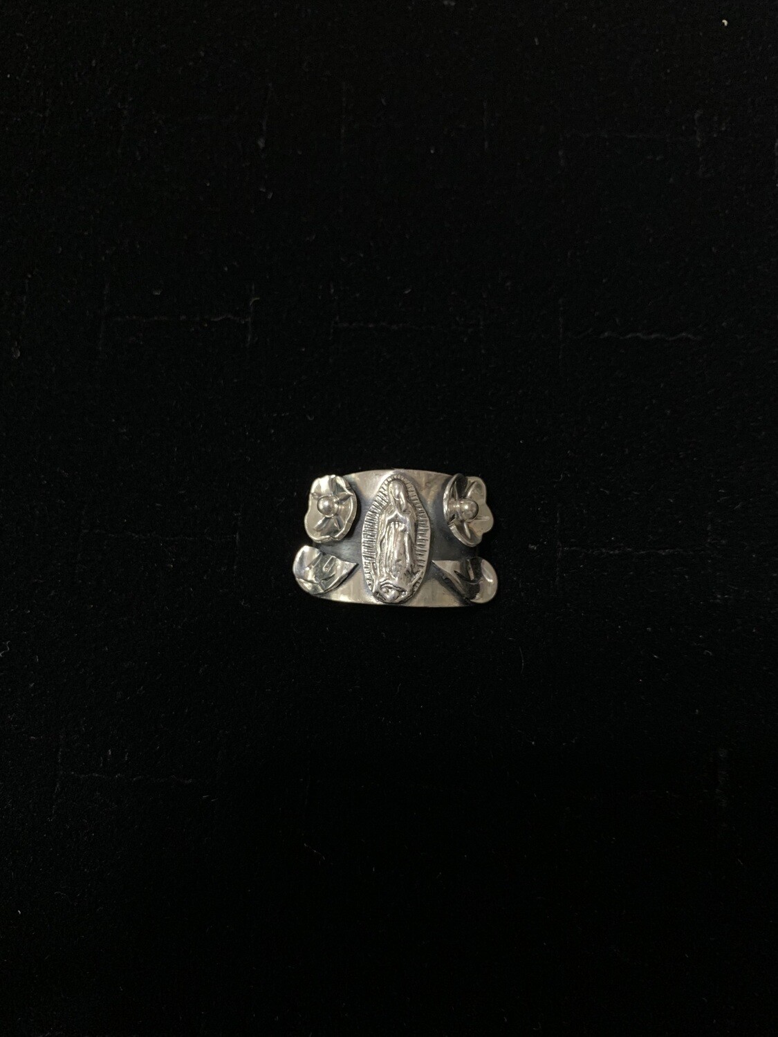 Our Lady of Guadalupe with Flowers and Leaves Ring