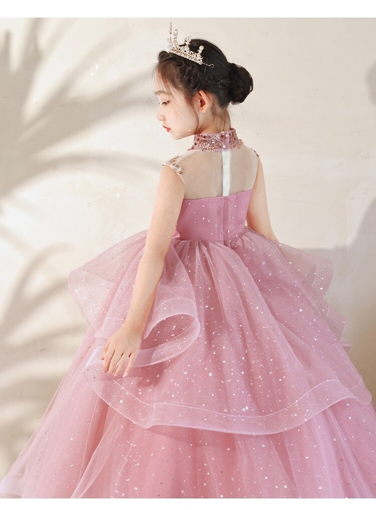 Alora&#39;s dress