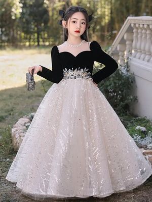Esther&#39;s dress