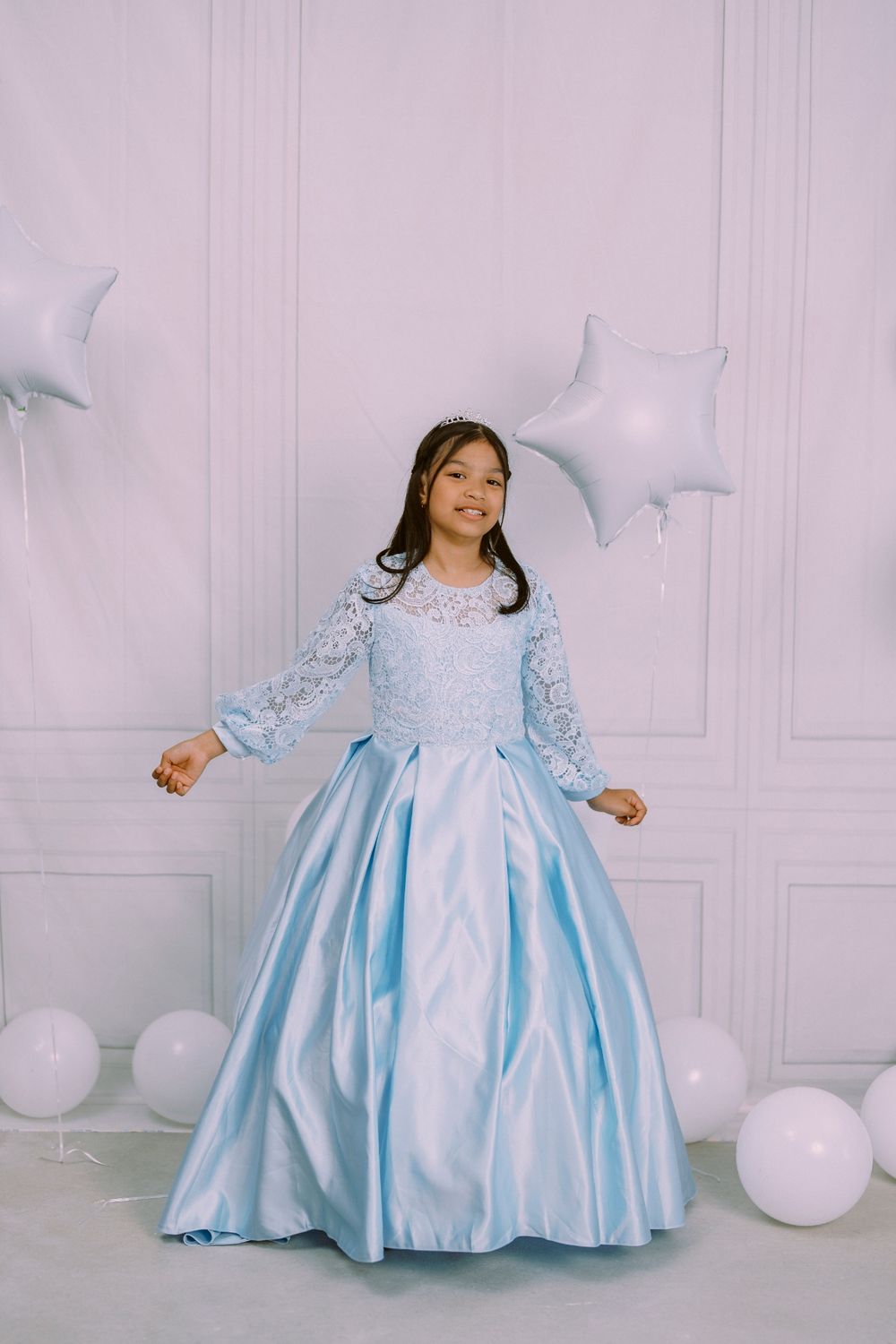 GENEVIEVE&#39;S DRESS