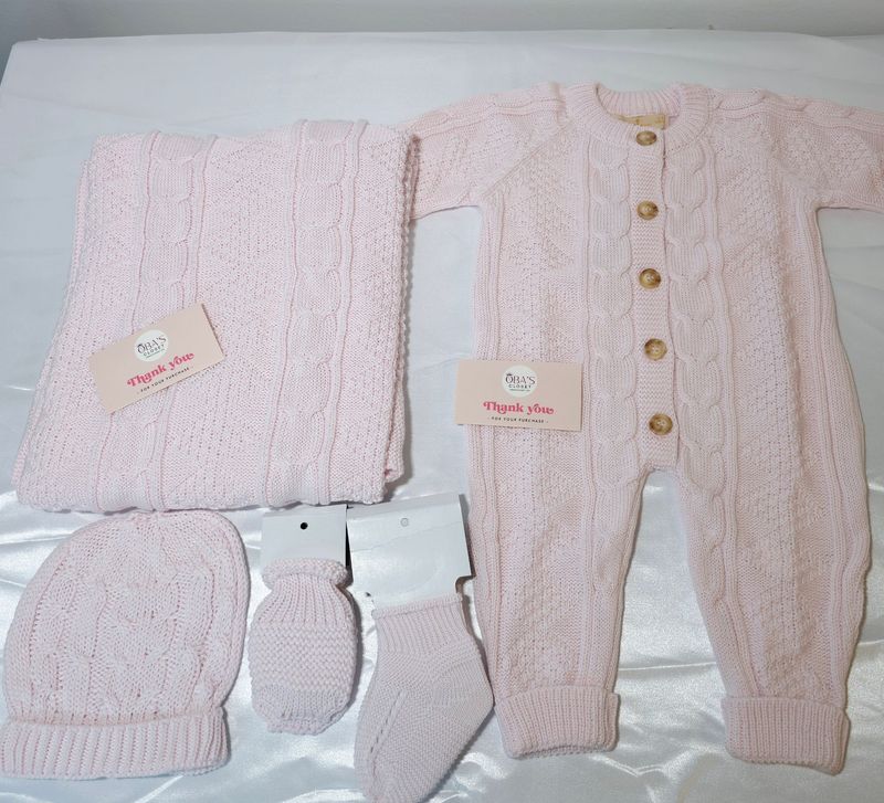 CUSTOMIZED KNITTED BABY SET ( PINK)