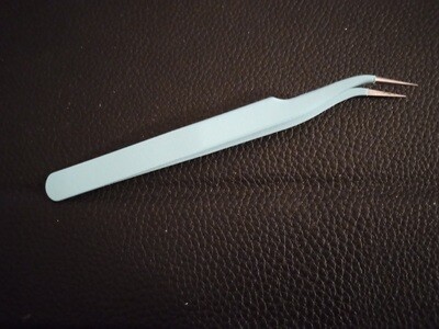 Tweezers