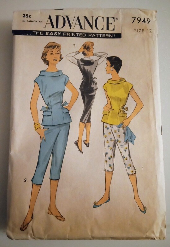 Women&#39;s side tab top and pedal pusher pants (1950s)