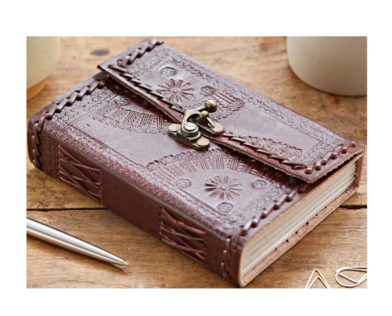 NB Med Lindra  Clasp Stitch Embossed (1)