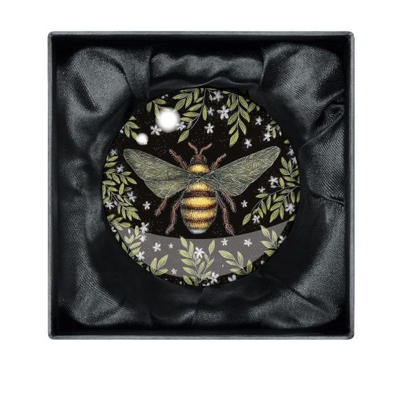 ST Paperweight Bee Pattern