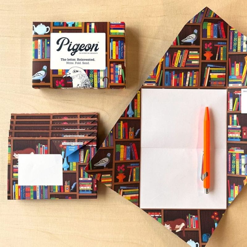WS Bookstore Pigeon, Folding Letter Set – Pack of 6 Letters