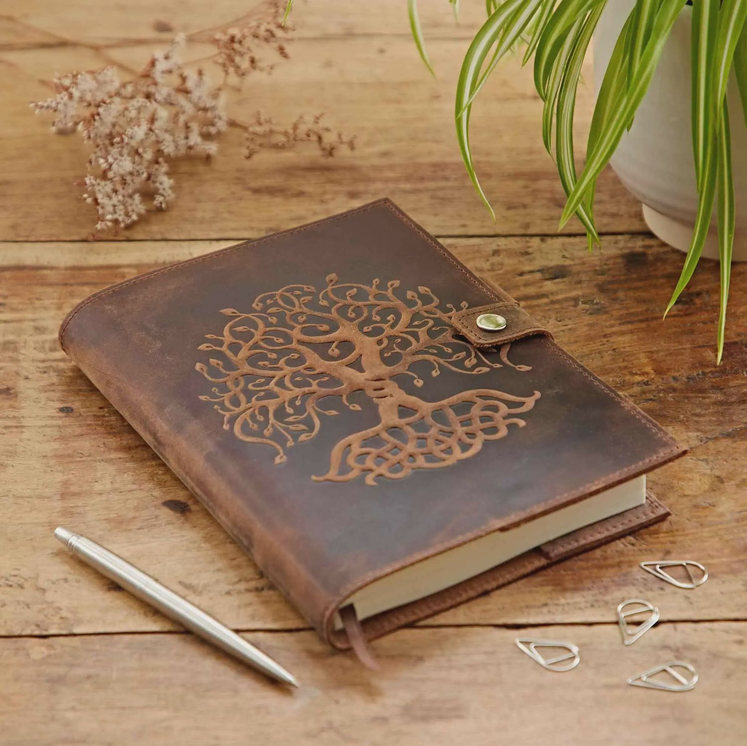 NB Bufallo Leather Journal, FINISH: Tree of Life, PAPER: Ruled