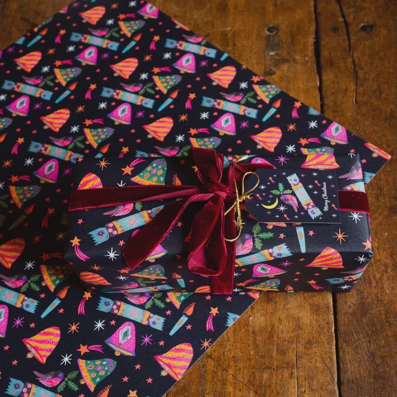 GWX Robin and Cracker Luxury Giftwrap
