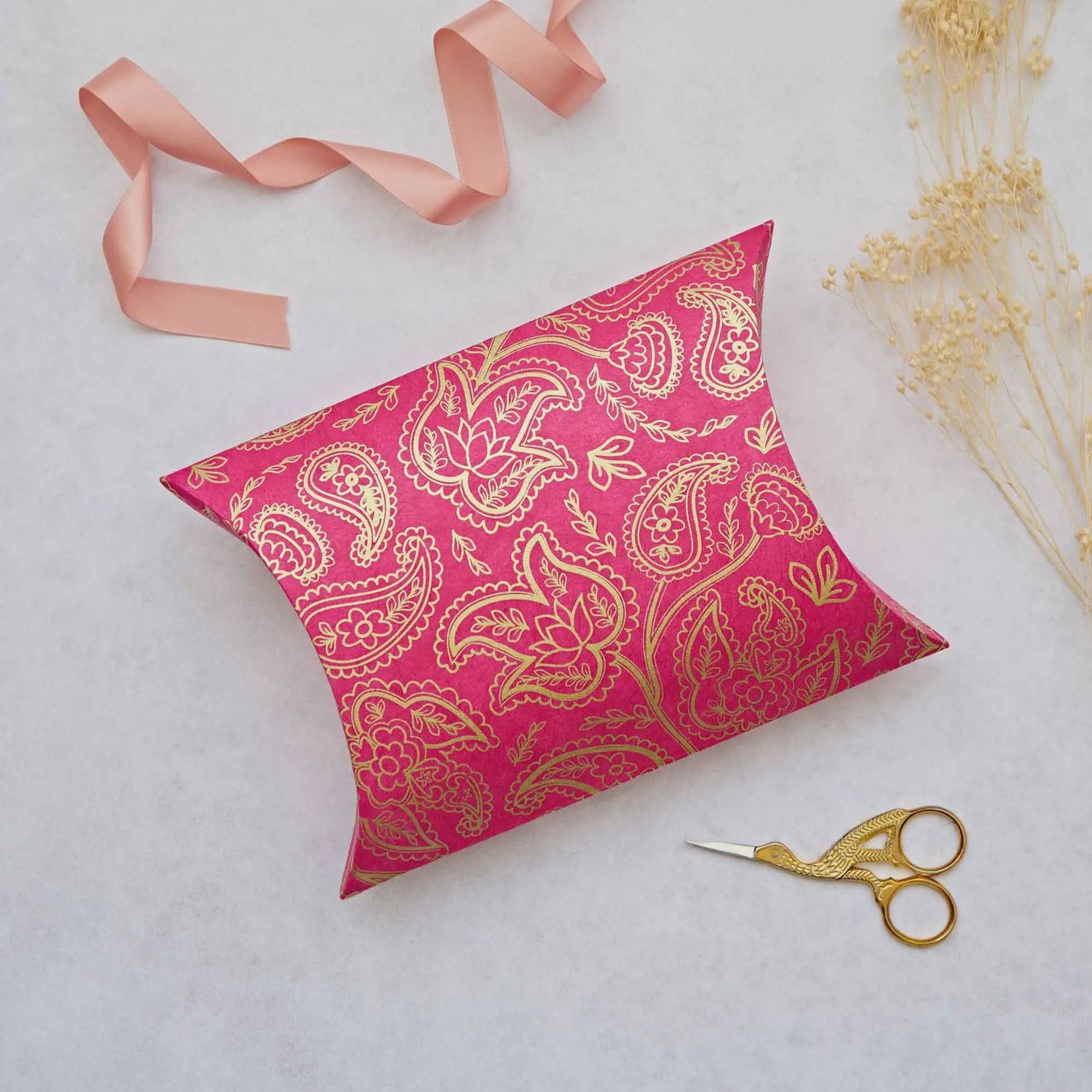 GBo Paisley Pillow Boxes (PP10), COLOUR: Red, Size: XS