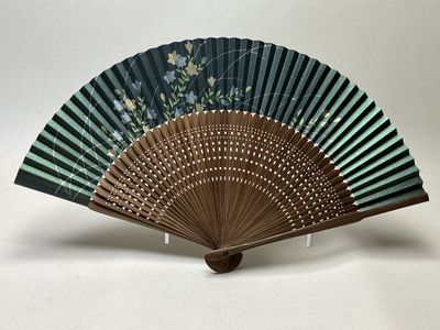GF Chinese Bellflower on green Fan