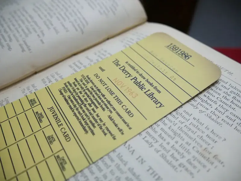 BA Stephen King's IT - The Derry Public Library Card Bookmark