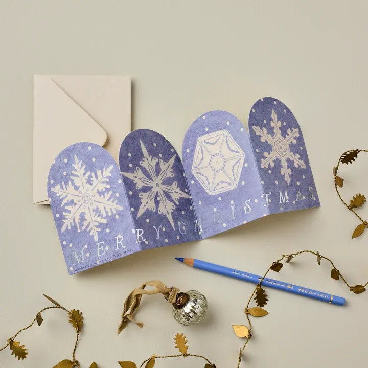 GCX Snowflake Concertina Mini Greeting Card