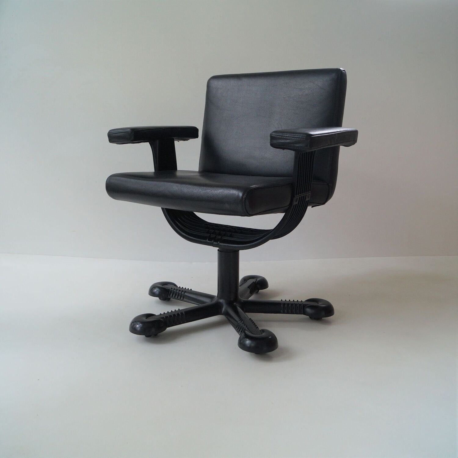 Vintage Molteni & C ‘Mix’ Conference Chair by Afra and Tobia Scarpa, 1970s