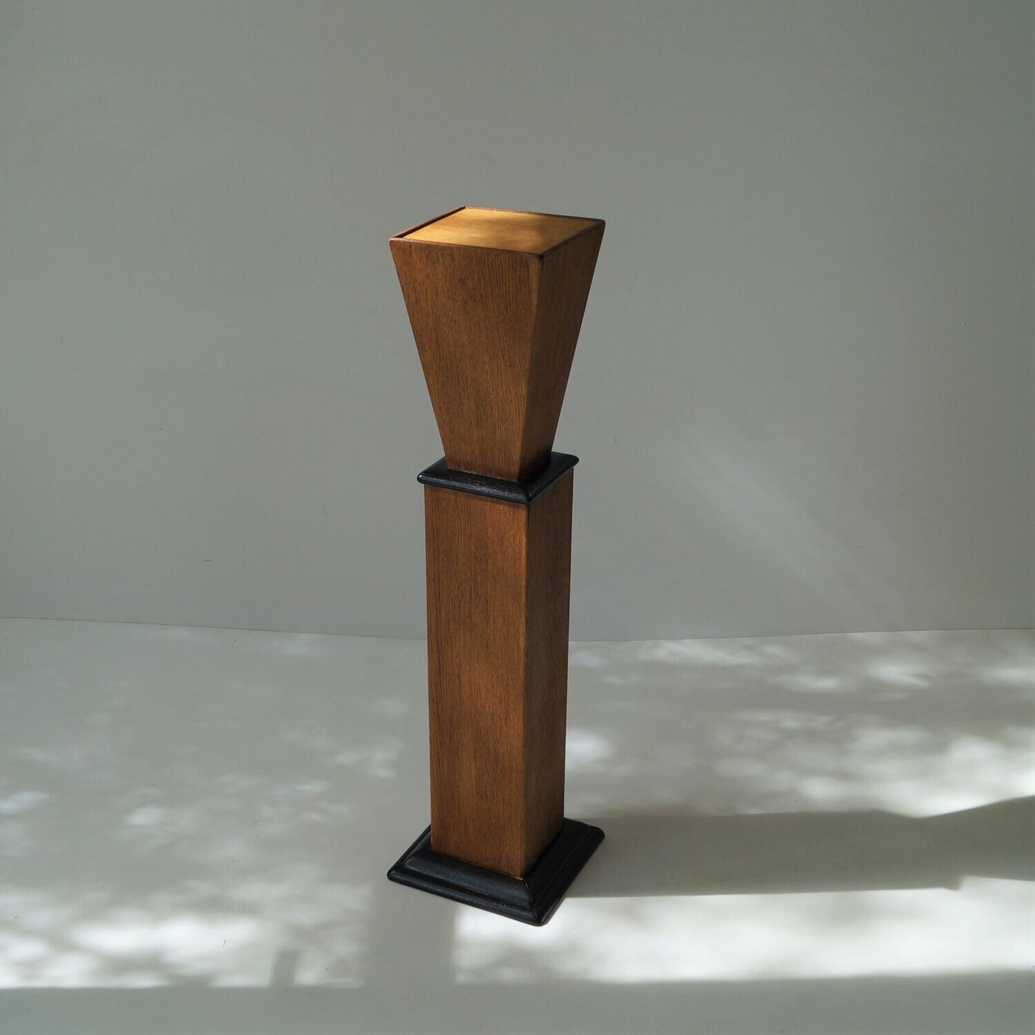 Haagse School Dutch Art Deco pedestal, 1920s