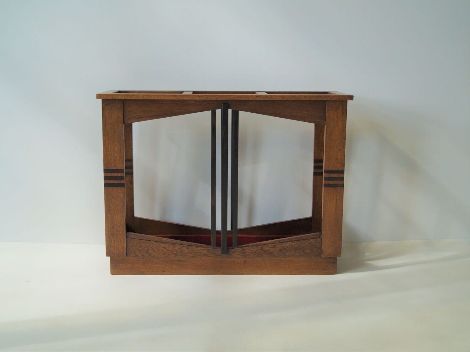 Umbrella stand by P.E.L. Izeren for Genneper Molen, 1920s