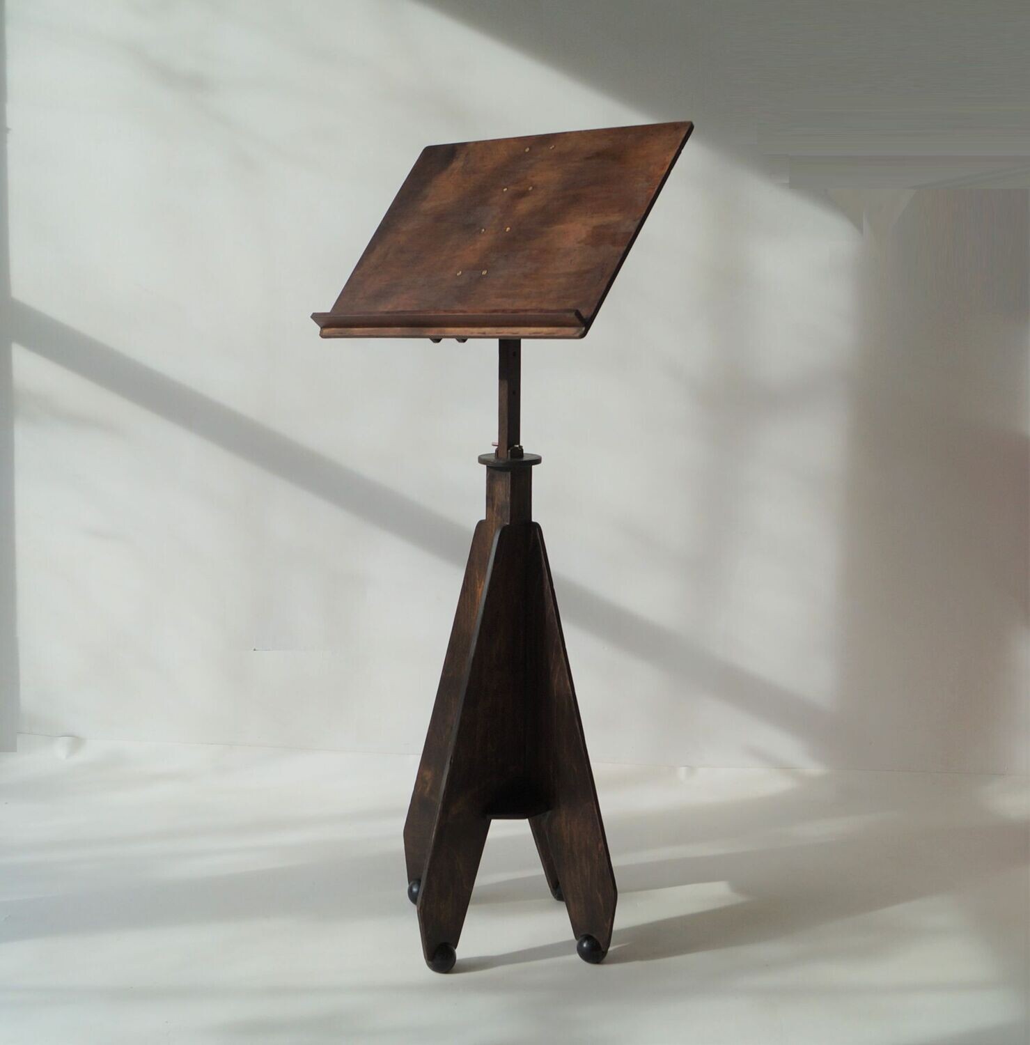Amsterdam School sheet music stand,  from Amsterdam Conservatory, 1930s