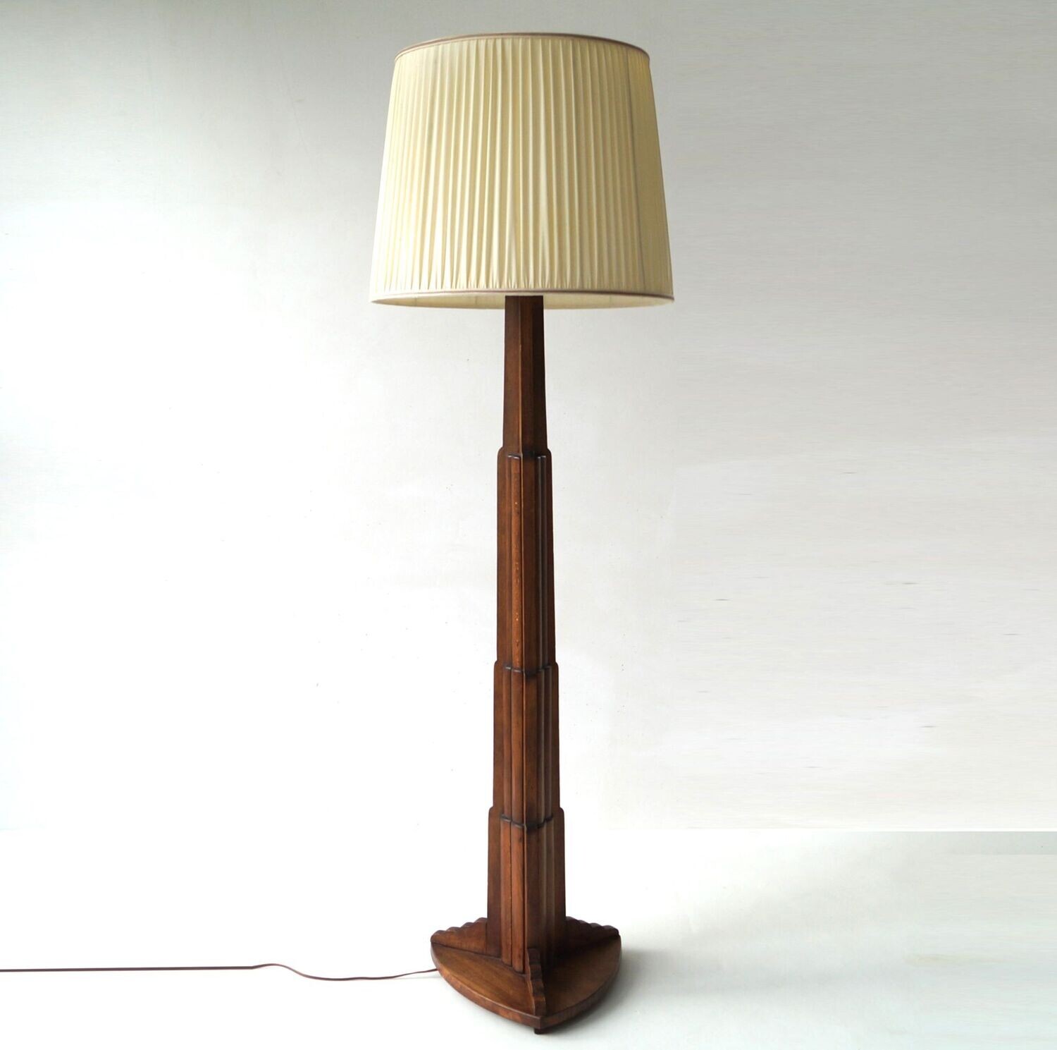 Dutch Sculptural Amsterdam School floor lamp, 1920s
