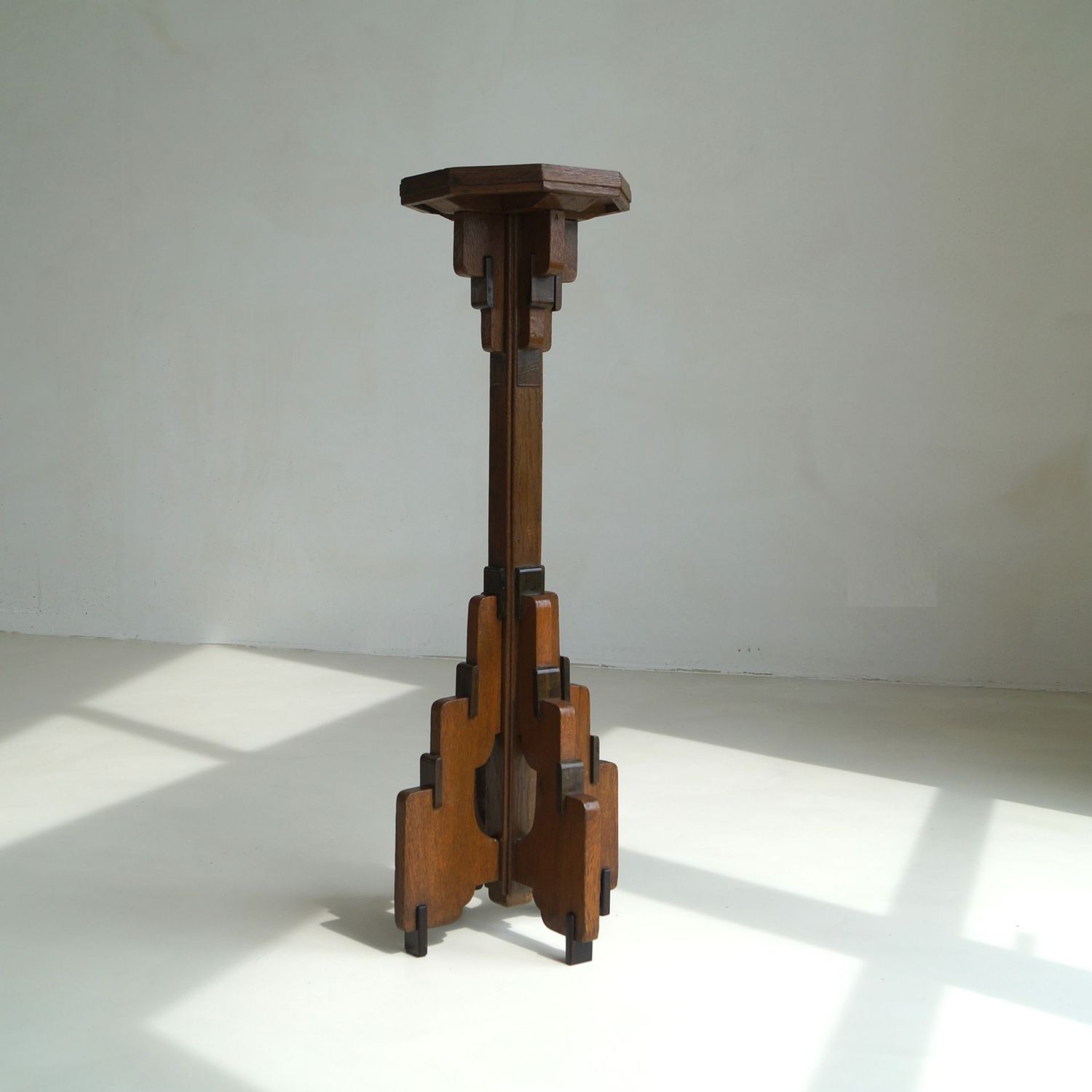 Dutch Art Deco Modernist Haagse School pedestal, 1920s