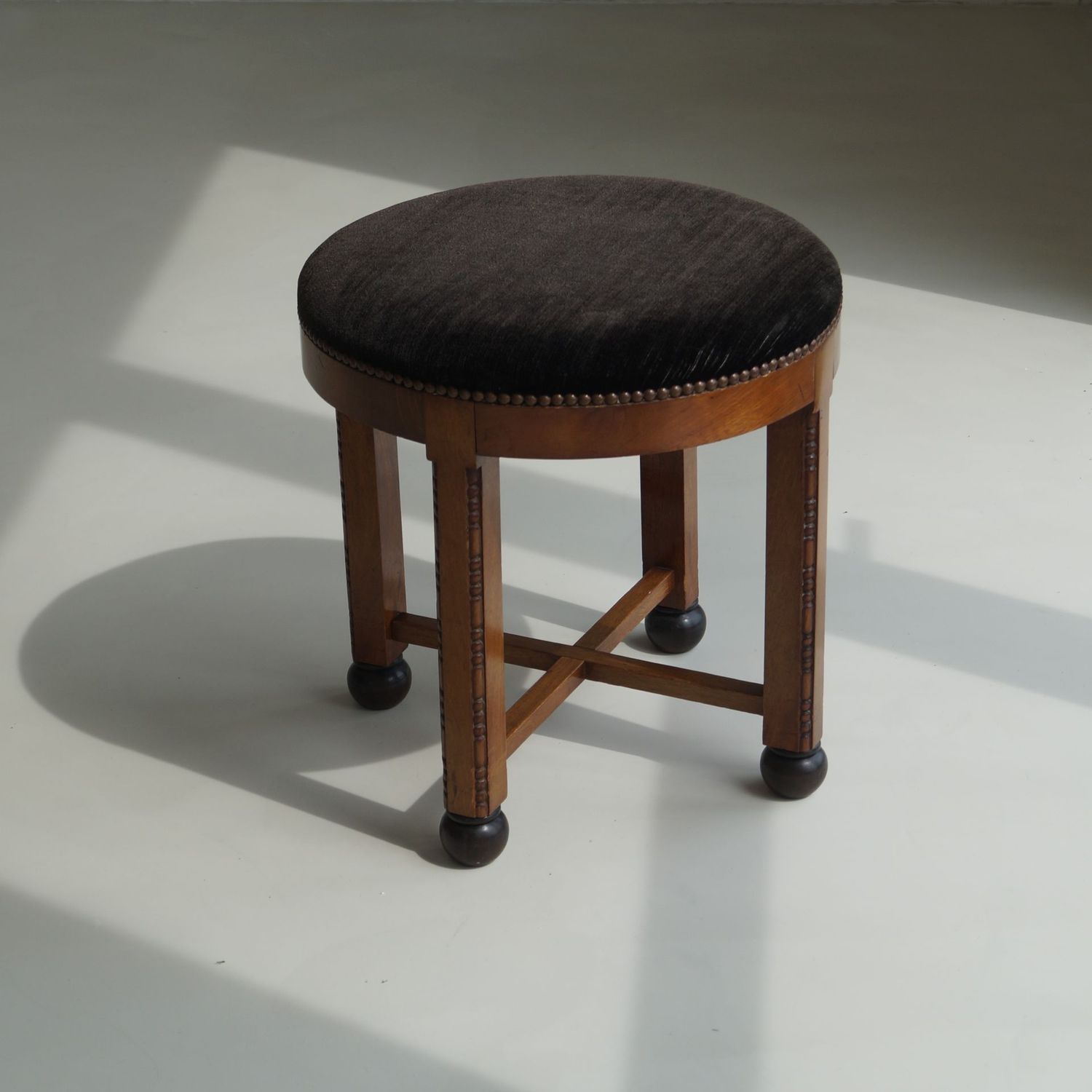 Dutch Art Deco Amsterdam School Stool in walnut, 1930s
