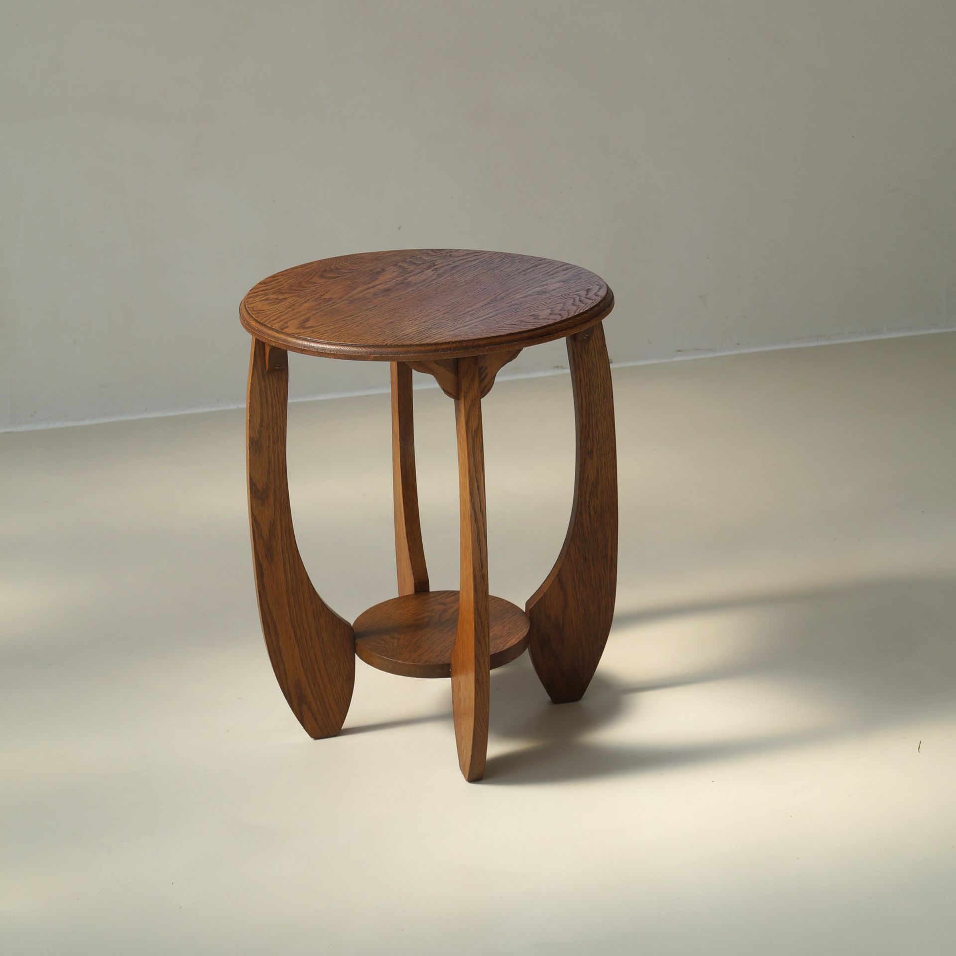 Dutch Art Deco Amsterdam School occasional table in solid blonde oak, 1920s