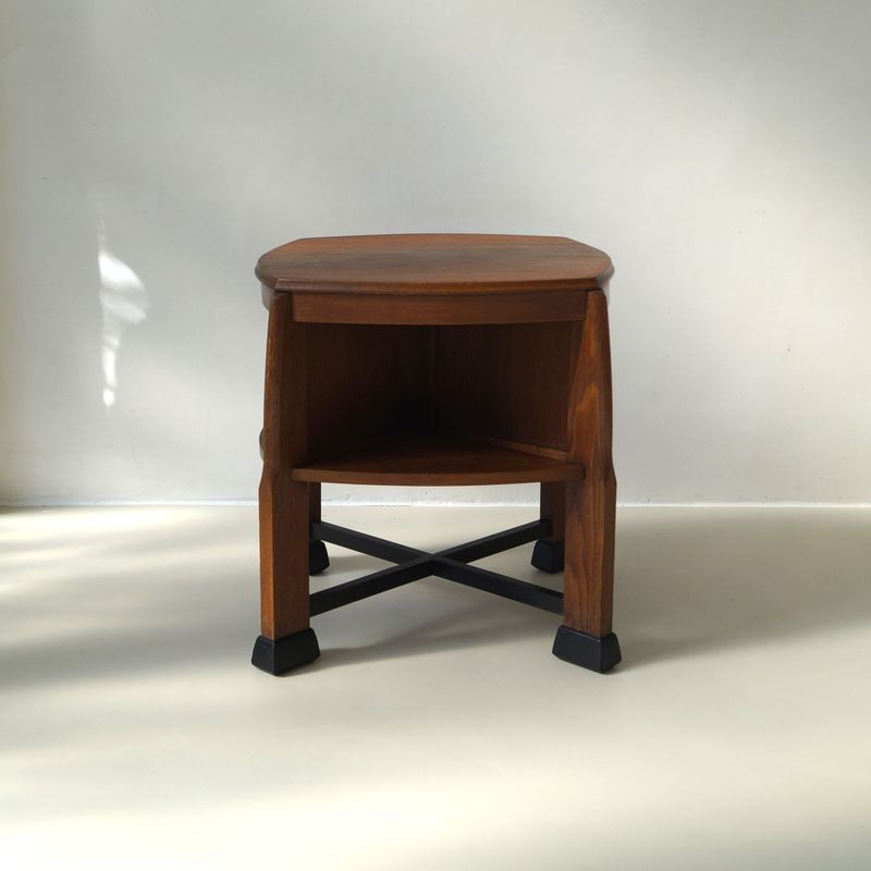 Dutch Art Deco Amsterdam School coffee table in solid oak, 1920s