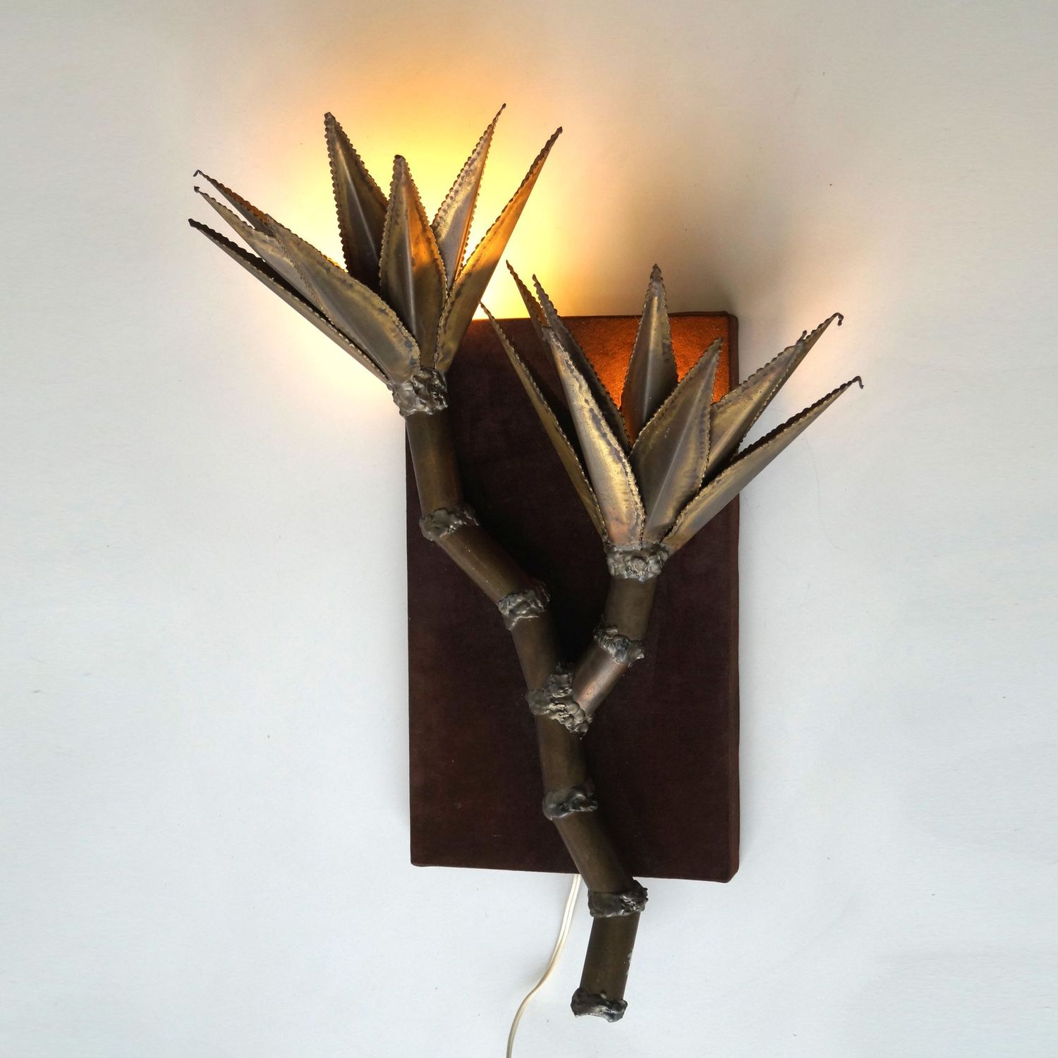 Brutalist wall sconce by Maison Jansen, France, 1970s