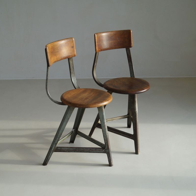Set of bauhaus factory chairs in iron and beech, 1930s