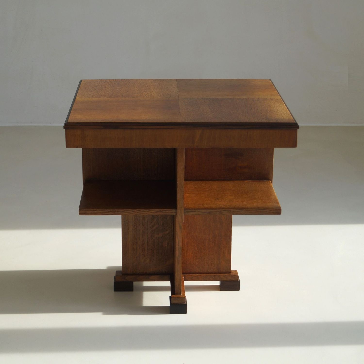 Dutch Art Deco Modernist coffee table in oak, macassar and walnut, 1920s