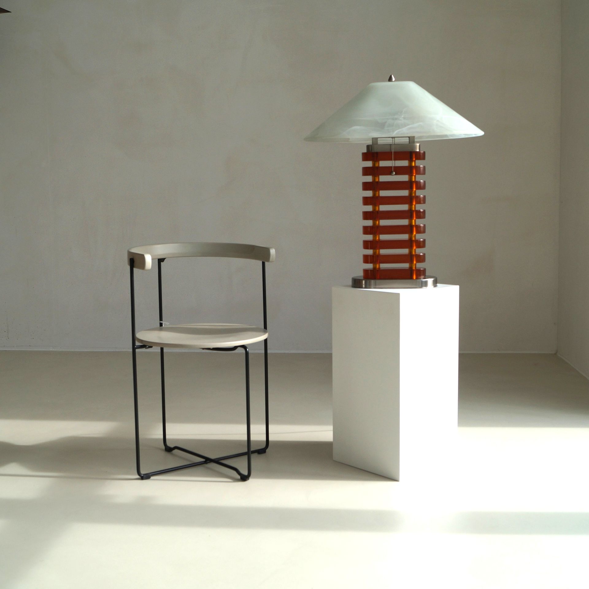 Postmodern design stacked lucite lamp  by Lumi, 1980s -1990s