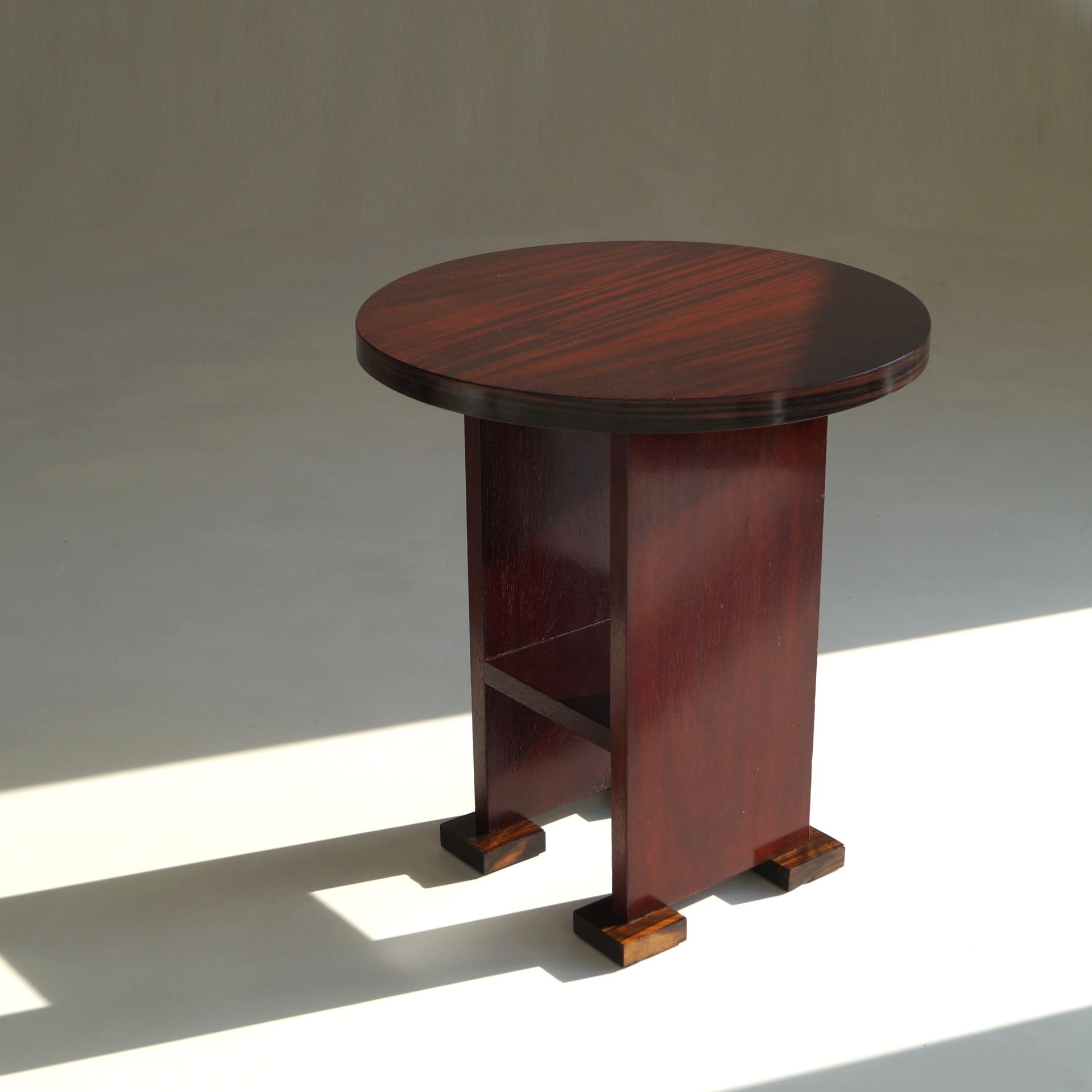 Dutch Art Deco Modernist occasional table or side table, 1920s