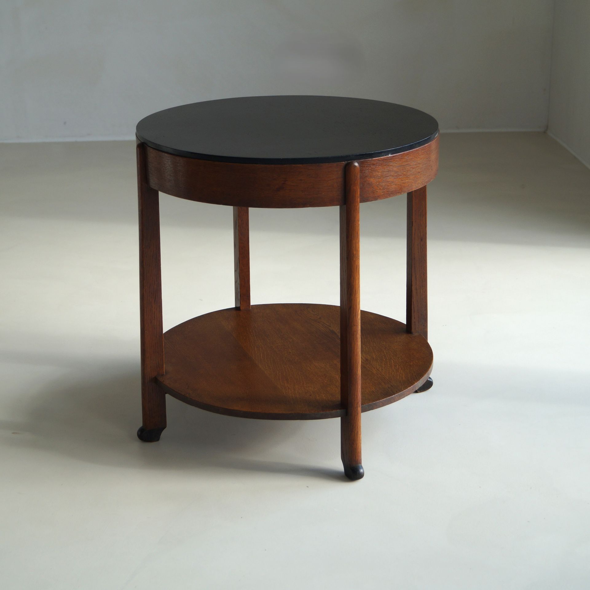 Dutch Art Deco occasional table by Willem Penaat for Metz&Co, 1920s