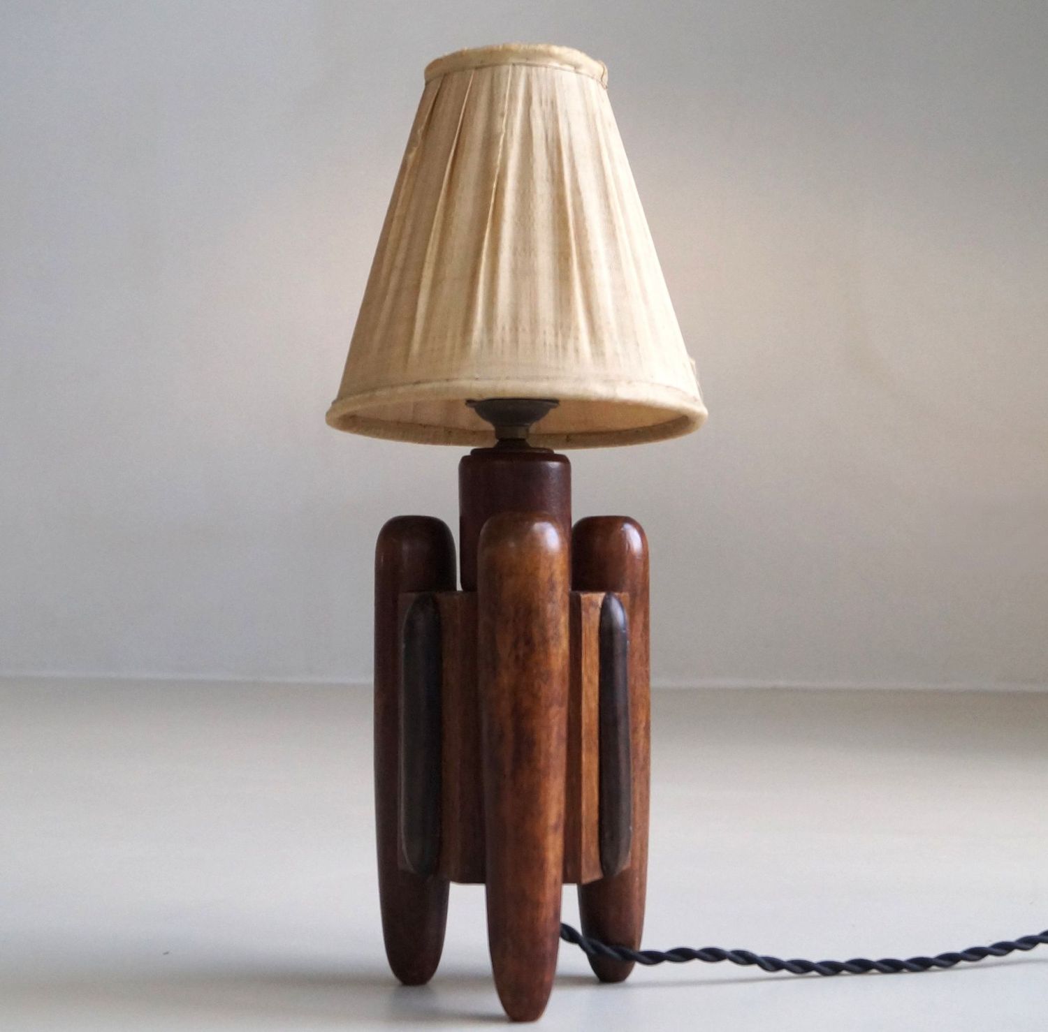 Amsterdam School Dutch Art Deco oak and macassar ebony table lamp, 1920s