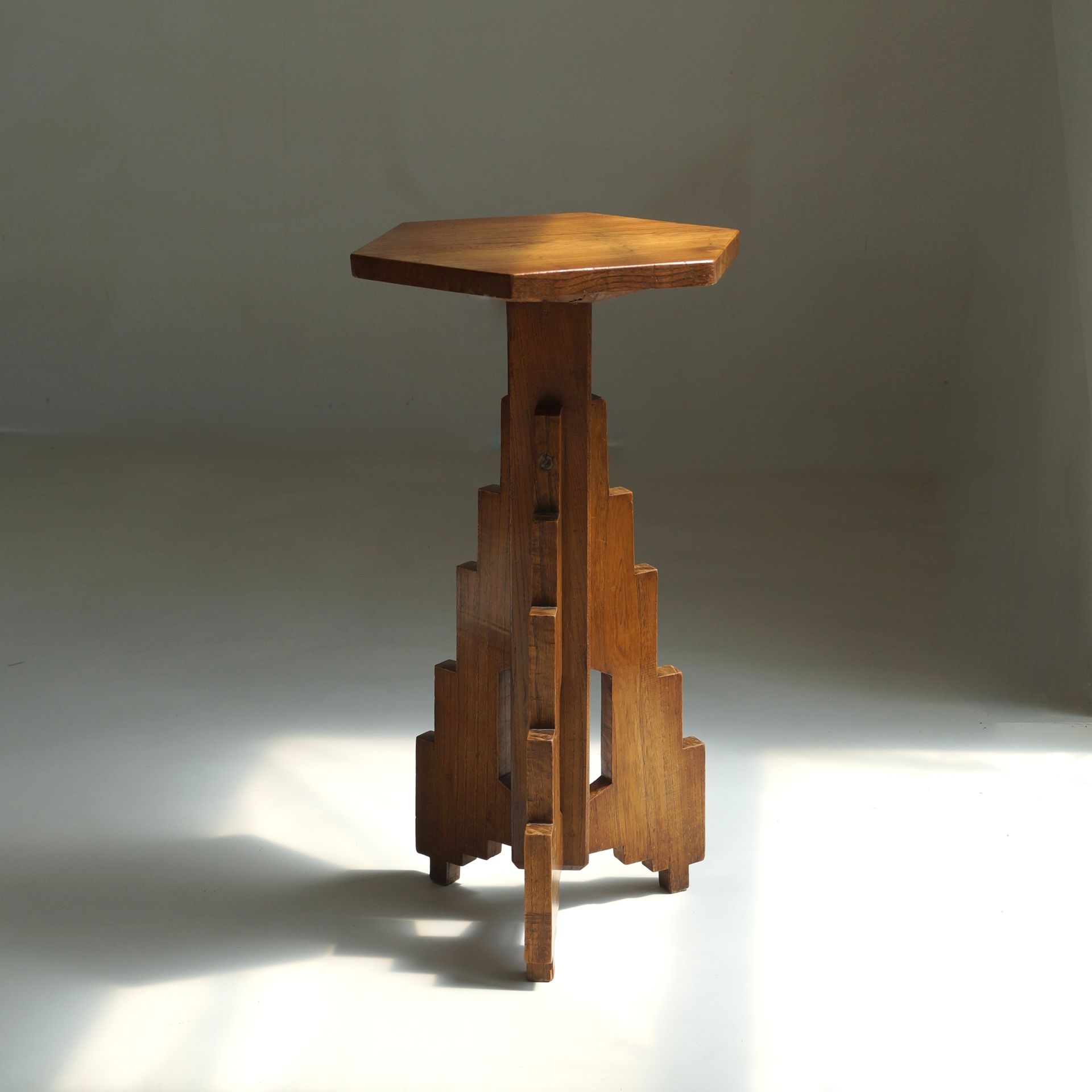 Dutch Art Deco hexagonal modernist pedestal, 1920s