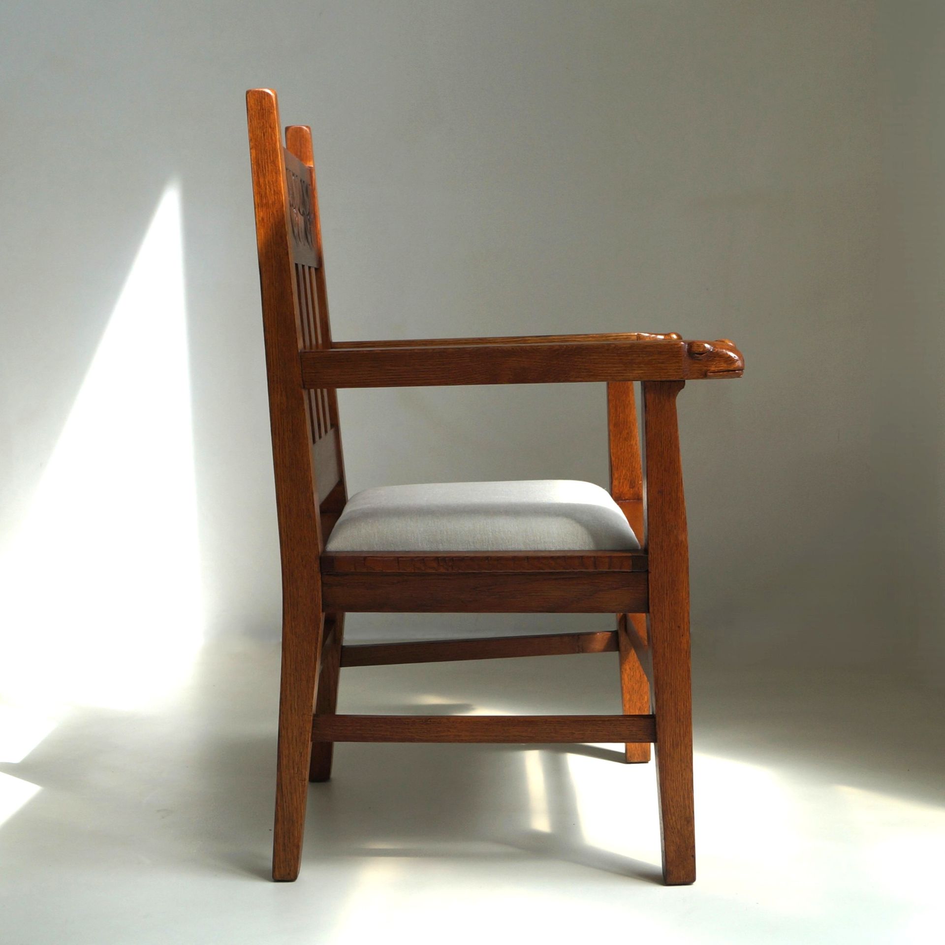 Dutch Nieuwe Kunst armchair with salamanders and cloves, Kobus de Graaff