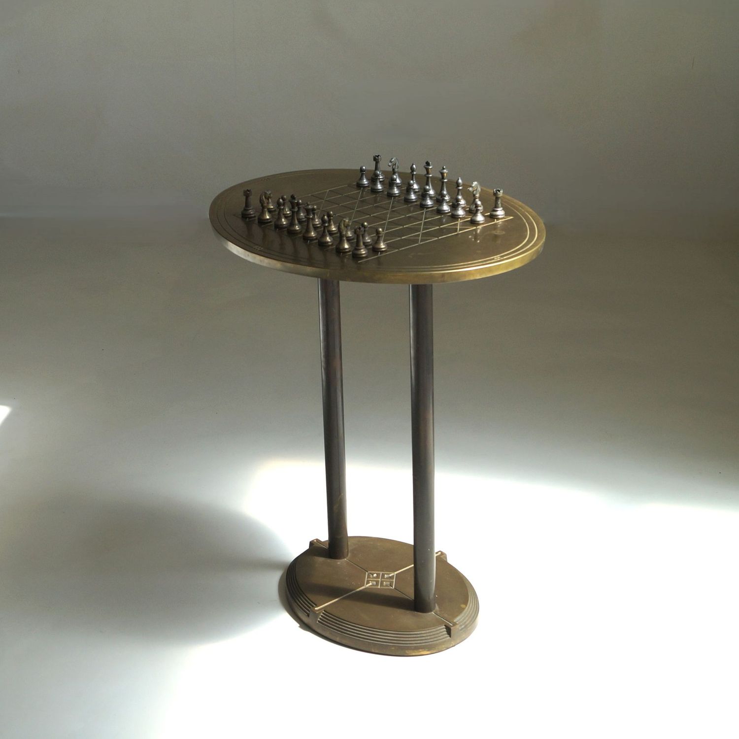 Oval brass chess table with original chess pieces, Peter Ghyczy, 1970s