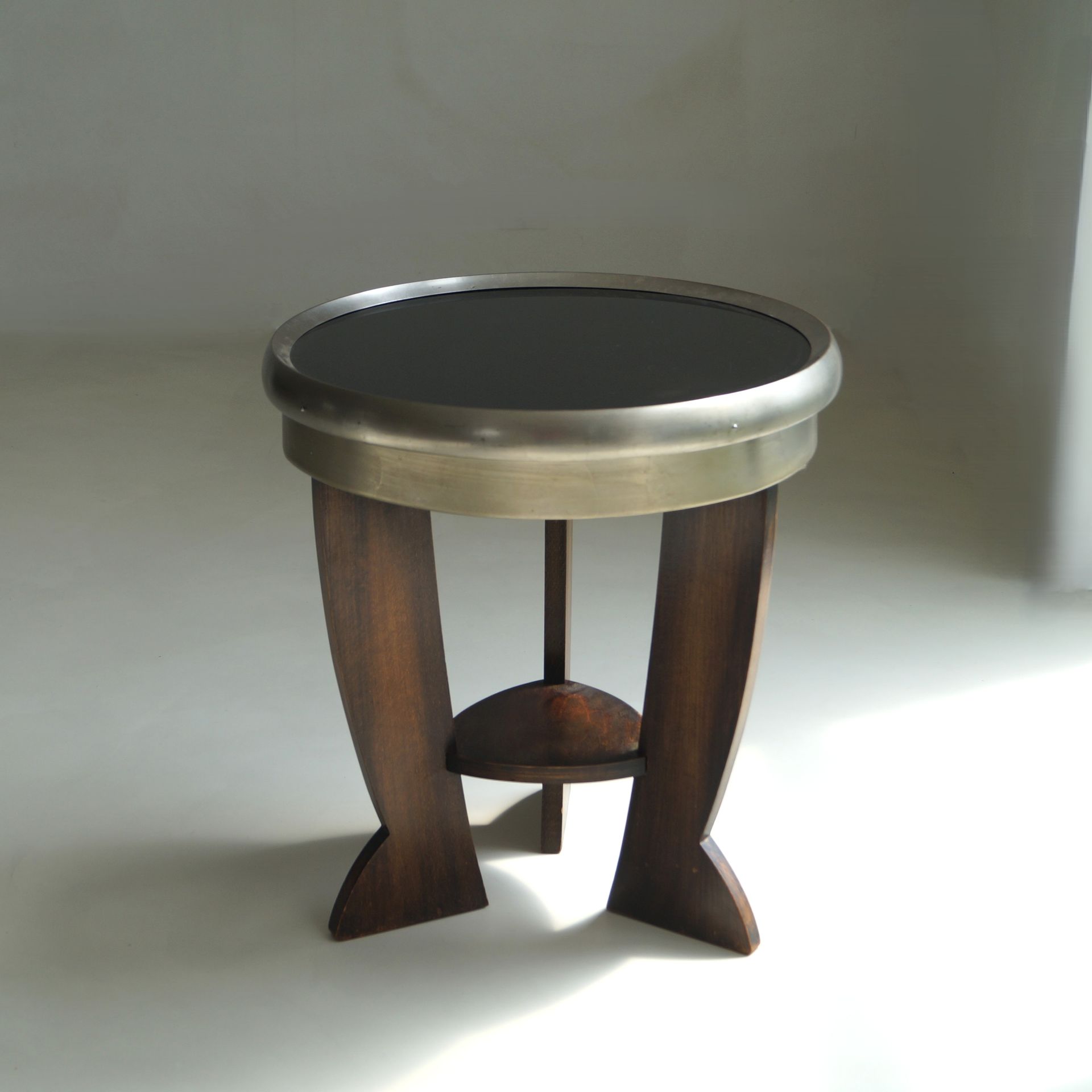 Rare Dutch Bauhaus/Art Deco tripod table with black top, 1920s