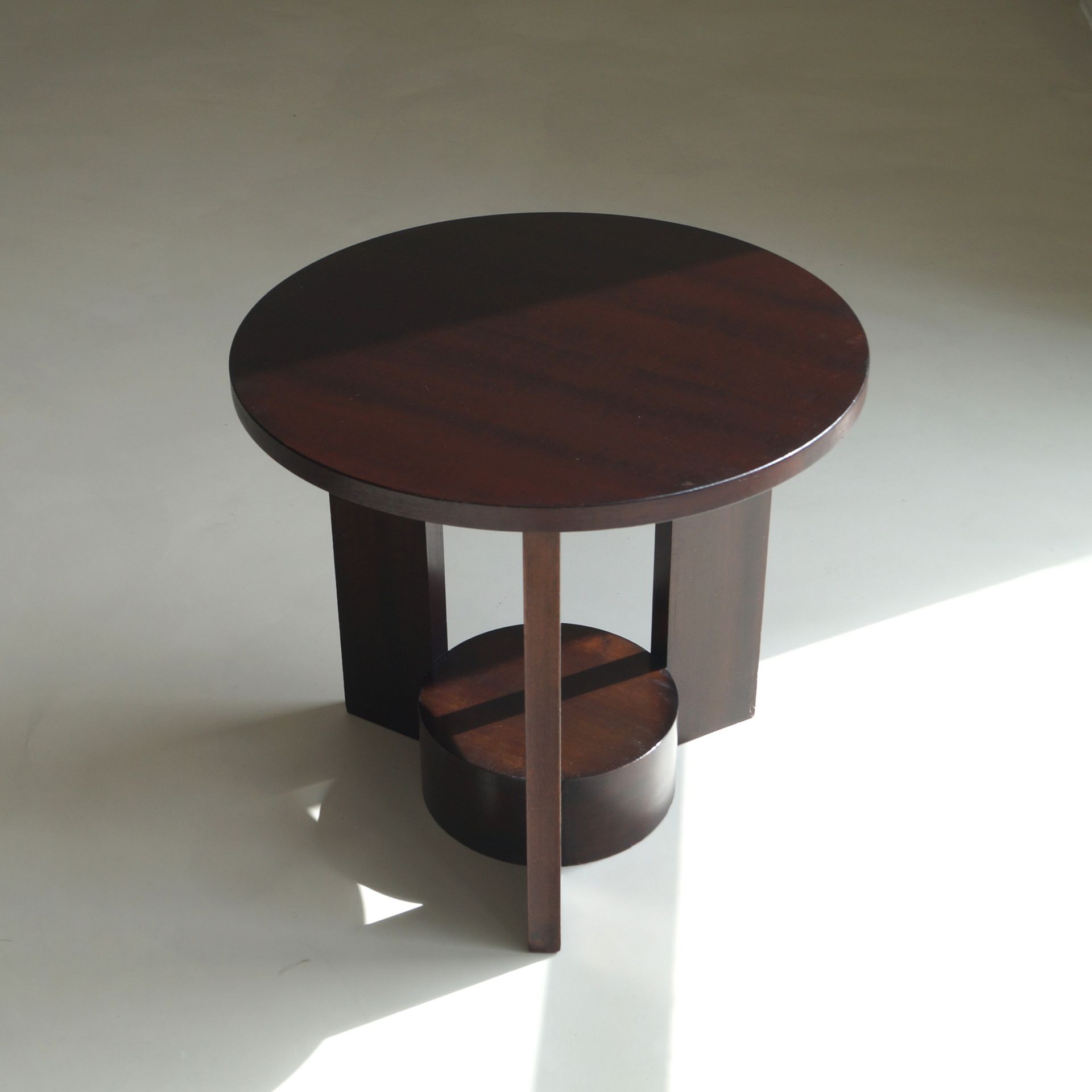 Modernist Dutch Haagse School side or end table, design by H. Kempkes, 1920s