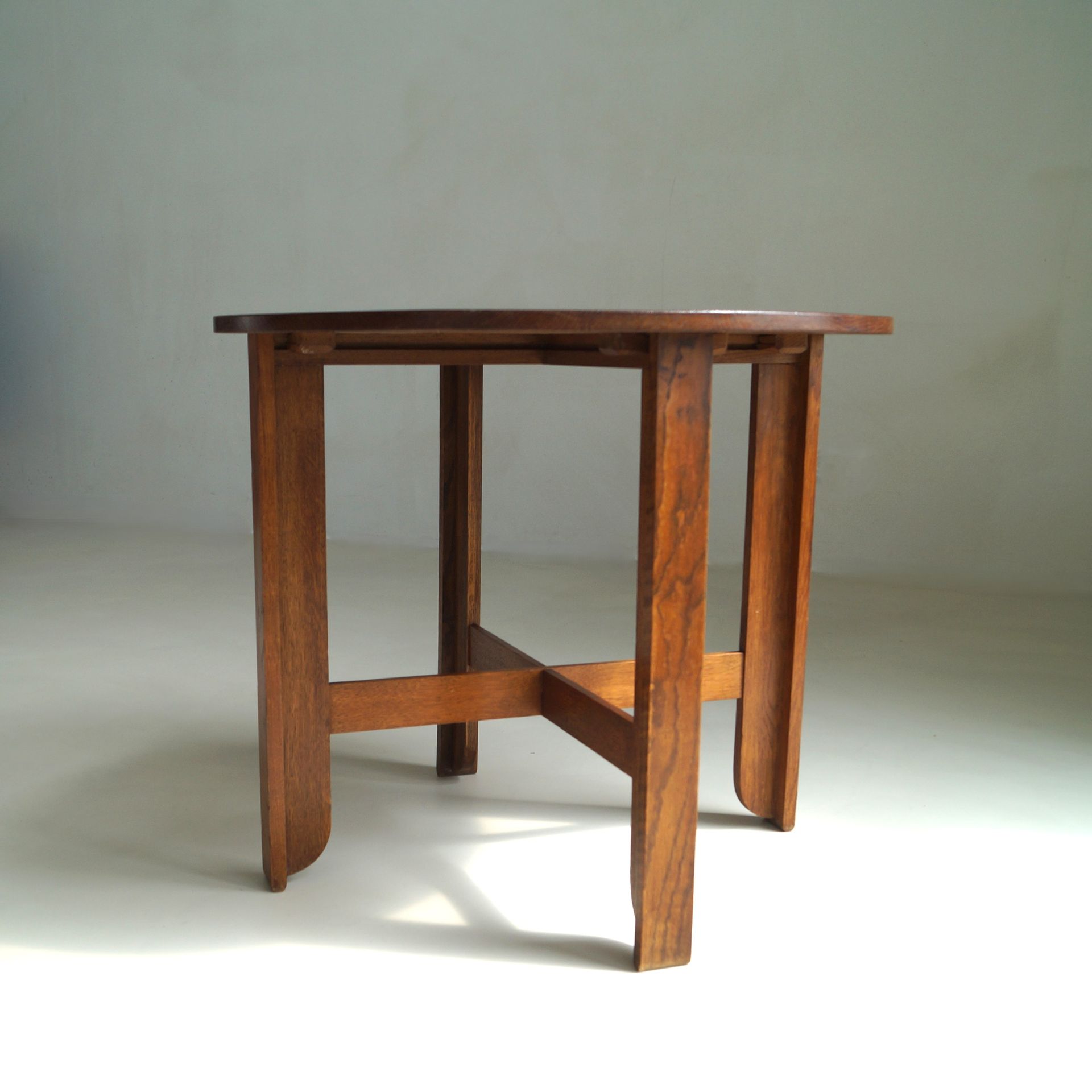 Dutch Art Deco Haagse School coffee table or side table attributed to H.Wouda, 1920s