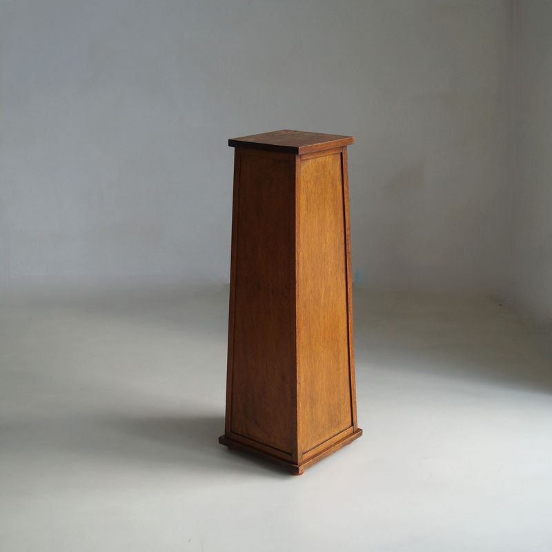 Dutch Art Deco Haagse School/Modernist Pedestal, 1940s