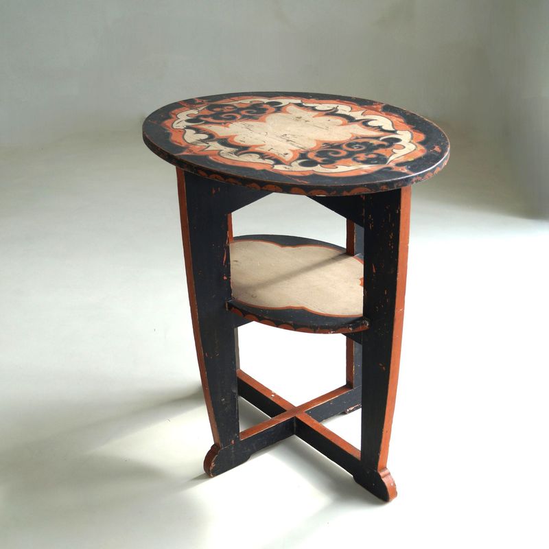 Dutch Art Deco Amsterdam School oval top table with original paintwork,  c. 1925