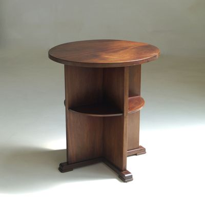 Dutch Art Deco Haagse School Occasional table with a modernist design, 1920s Dutch Art Deco Haagse School Occasional table with a modernist design, 1920s